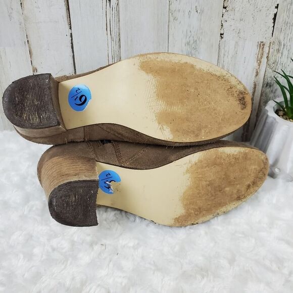 Steve Madden Harrlee Suede Booties Tan Size 6.5 - Picture 7 of 11